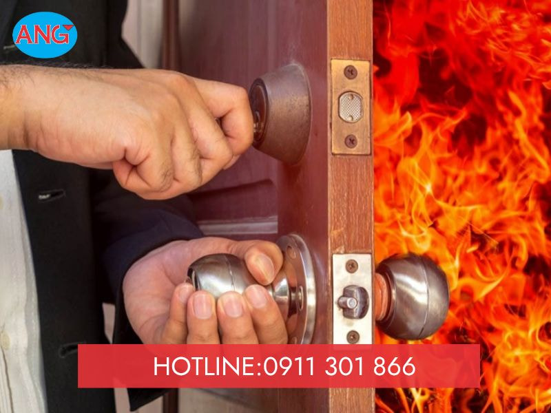 cửa chống cháy trong nhà ở