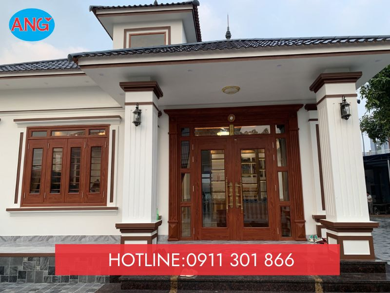 Cửa thép vân gỗ 4 cánh